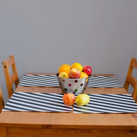 Apartament żwirki I Wigury 4/8 *